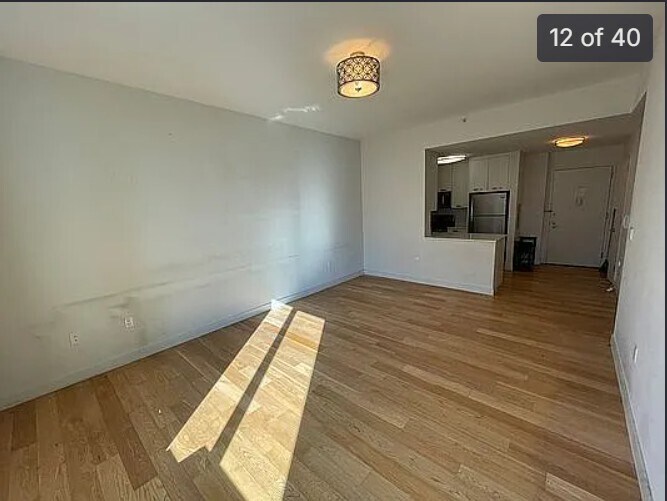 Building Photo - 8 Vanderbilt Ave