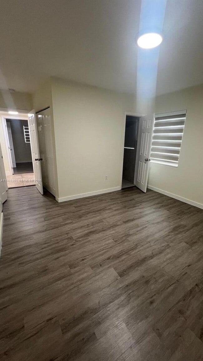 Building Photo - 1251 Little River Dr