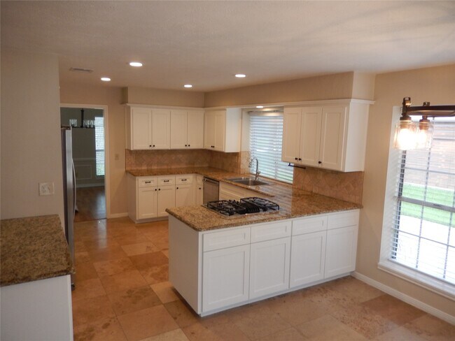 Building Photo - 15214 Park Estates Ln