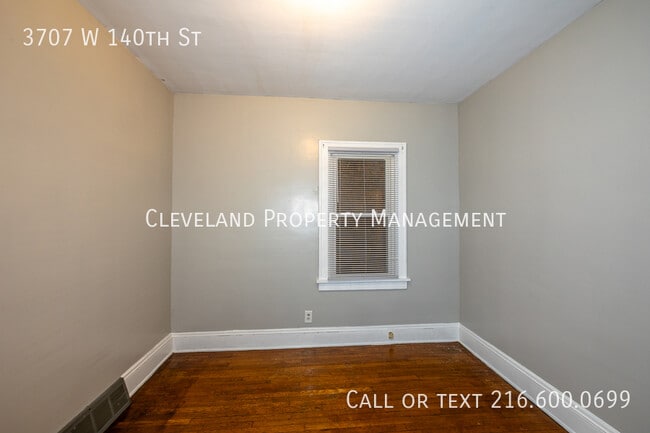 Building Photo - 3707 W 140th St