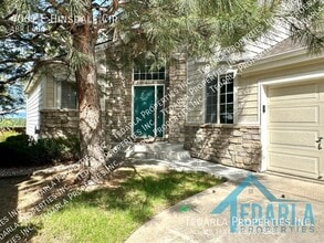Building Photo - 4061 E Hinsdale Cir