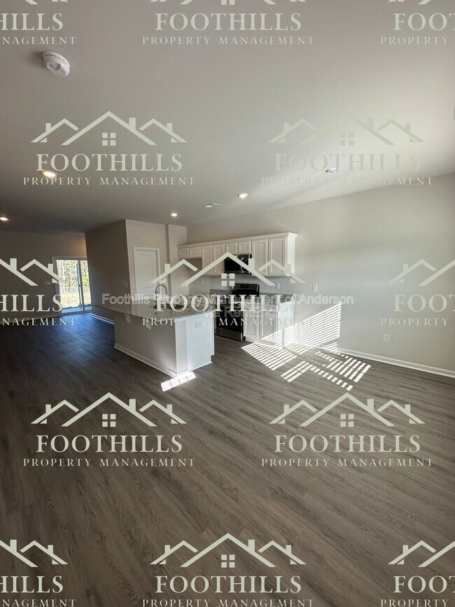 Building Photo - 226 Islay Way