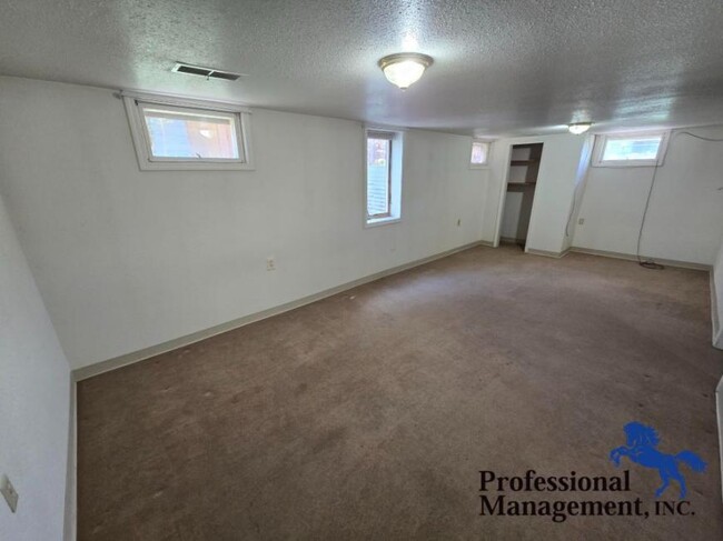 Building Photo - 4 bedroom in Billings MT 59101