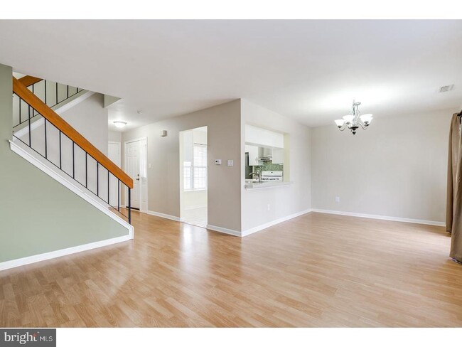 Building Photo - 164 Kettlebrook Dr
