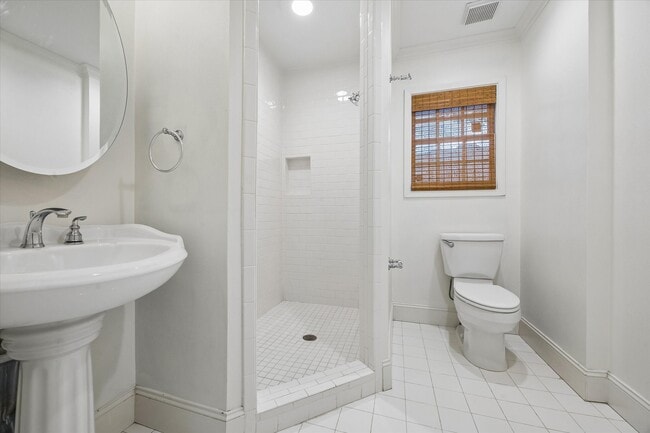 Building Photo - 5210 Meadow Lake Ln