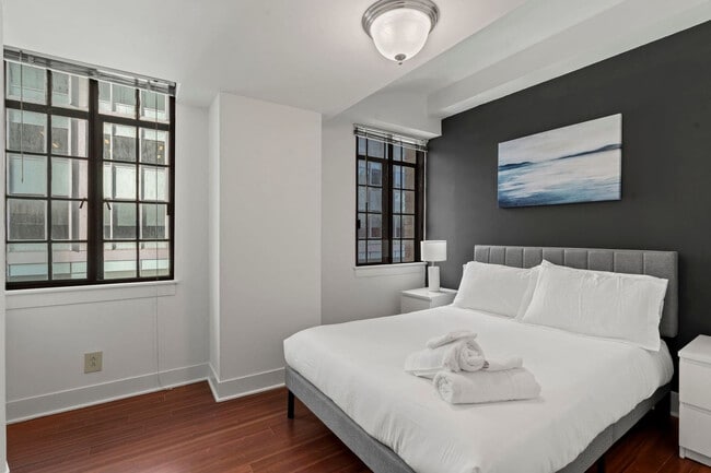 Building Photo - 111-23 N 15th St