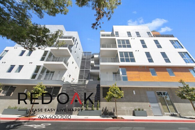 Building Photo - 1001 N Fairfax Ave