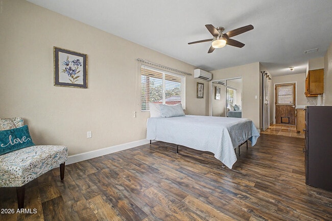 Building Photo - 2837 W Union Hills Dr