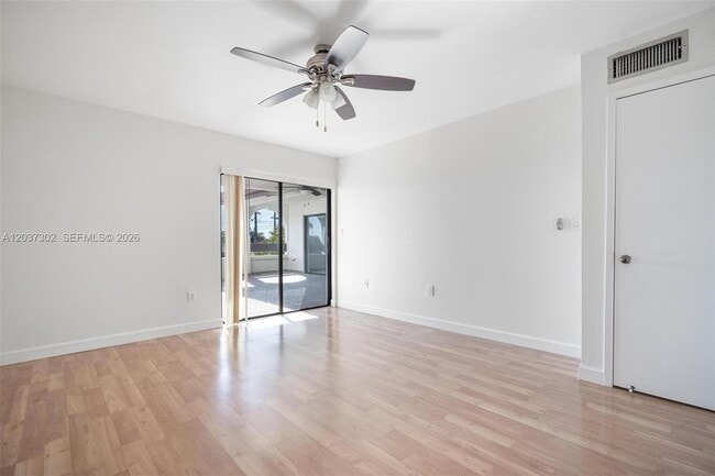 Building Photo - 9040 SW 125th Ave