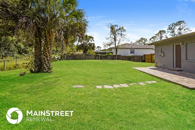 Building Photo - 2065 West Pkwy