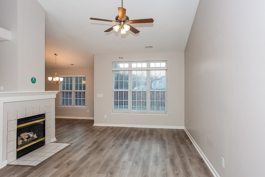 Building Photo - 5839 Mahogany Pl SW