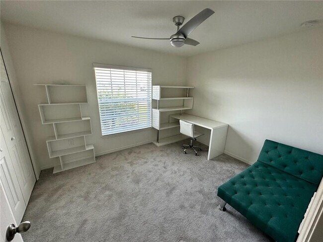 Building Photo - 1099 Dania Cir