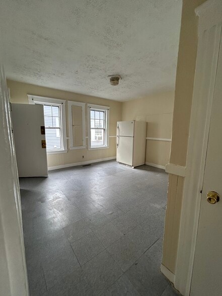 Kitchen Area - 47 Juniper St