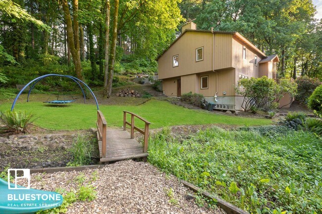 Building Photo - Beautiful 4 bedroom home in Palisades Neighborhood of Lake Oswego!