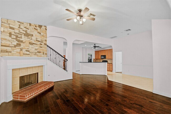 Building Photo - 1403 Lochstone Dr