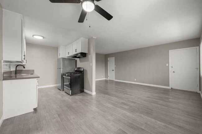 Building Photo - 4036 Gelber Pl