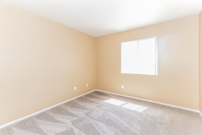 Building Photo - 9060 Malarga St