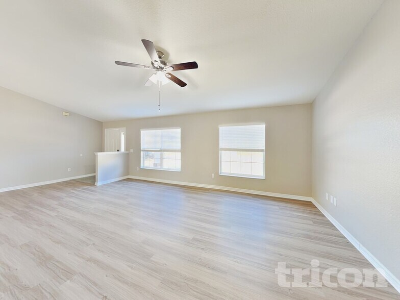 Building Photo - 1488 Nabatoff St