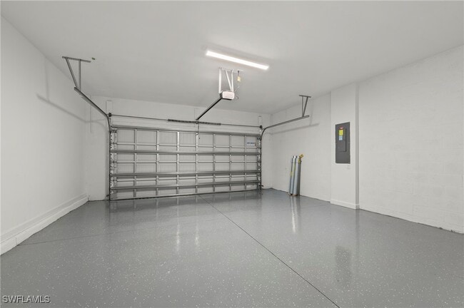 Building Photo - 10837 Timber Creek Dr