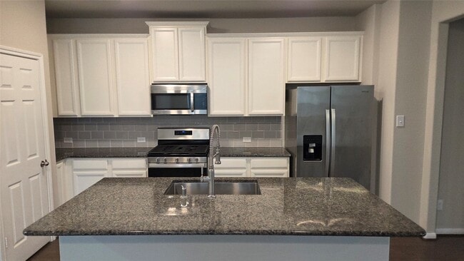 Building Photo - 25907 Azure Rock Ln