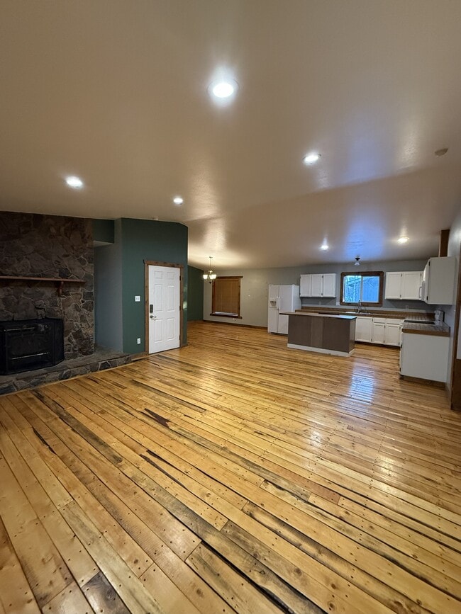 Building Photo - 6380 S Settlers Bay Dr