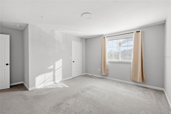 Building Photo - 260 Smugglers Way