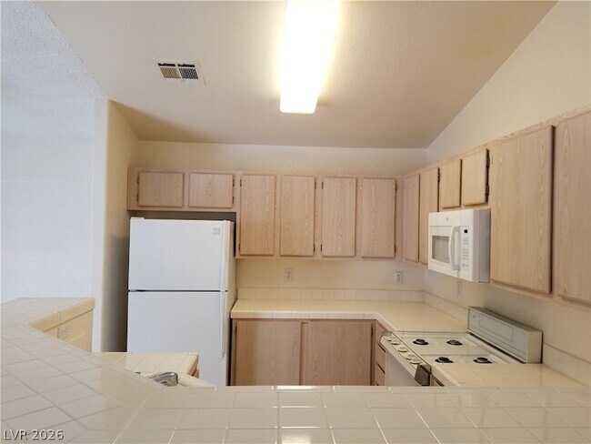 Building Photo - 733 Wheat Ridge Ln