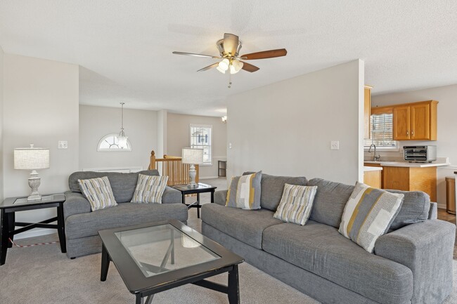 Building Photo - 1307 Bluebonnet Dr