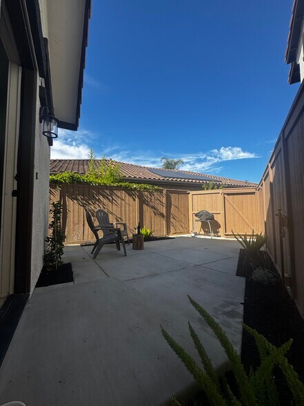 Building Photo - 3120 Toopal Dr