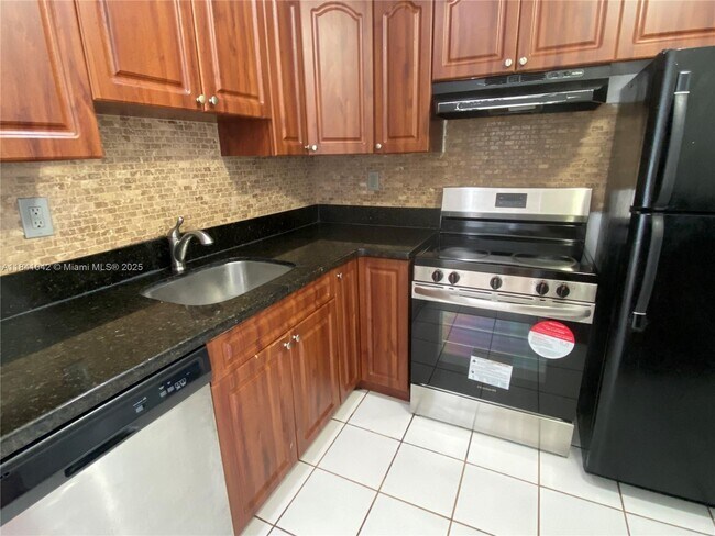 Building Photo - 488 NW 165th St