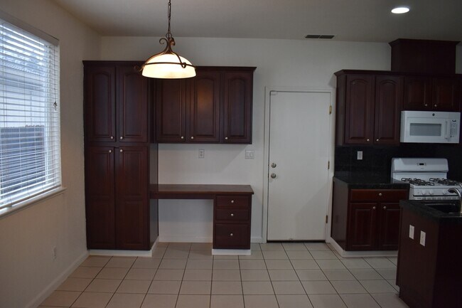 Building Photo - 1234 Catalina Dr