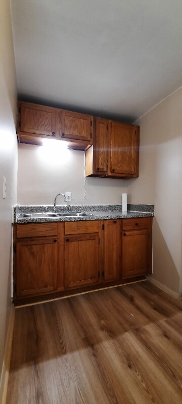 Building Photo - 2911 Clifton Ave