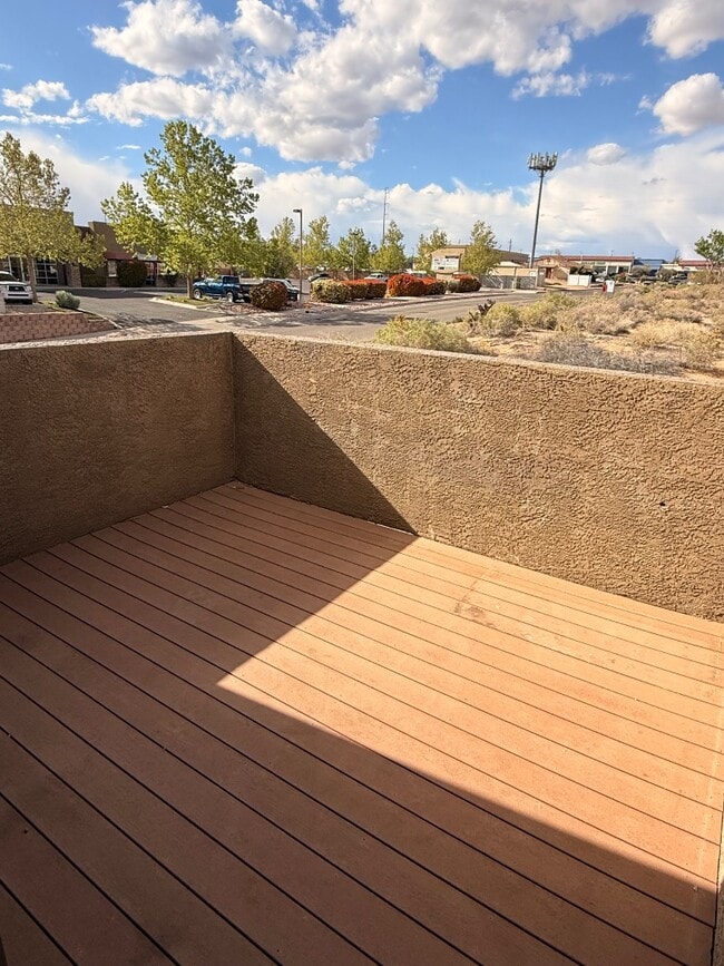 Building Photo - 2103 N Ensenada Cir SE