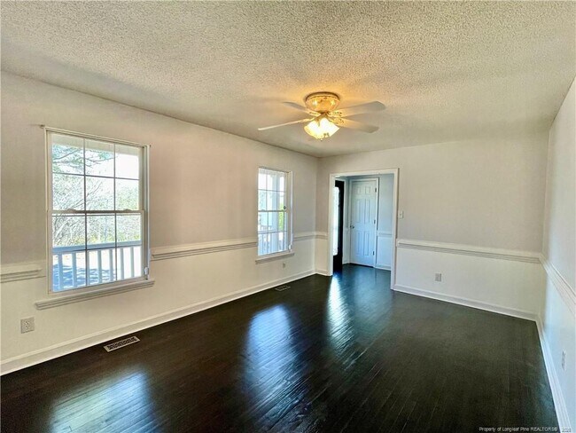 Building Photo - 239 Yorkshire Dr