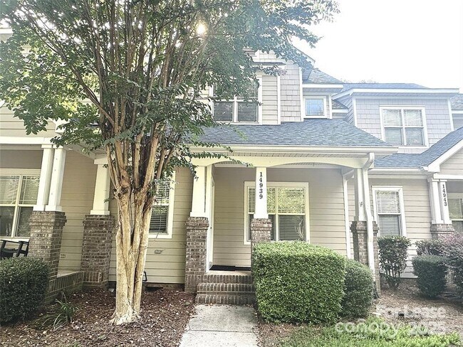 Primary Photo - 14939 Alexander Pl Dr