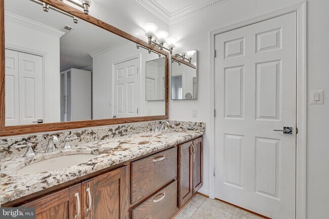 Building Photo - 1498 Hampton Hill Cir