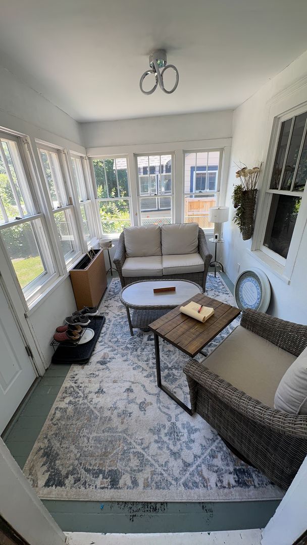 Building Photo - Gorgeous Single Family Home In Bryn Mawr - Available 8/15!