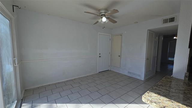 Building Photo - 620 Royal Crest Dr