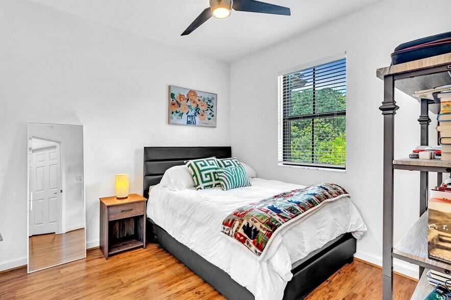 Building Photo - 4668 Banker Ter