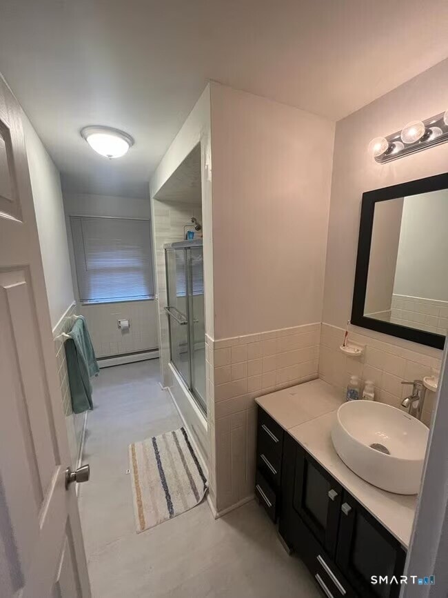 Building Photo - 123 Folino Dr