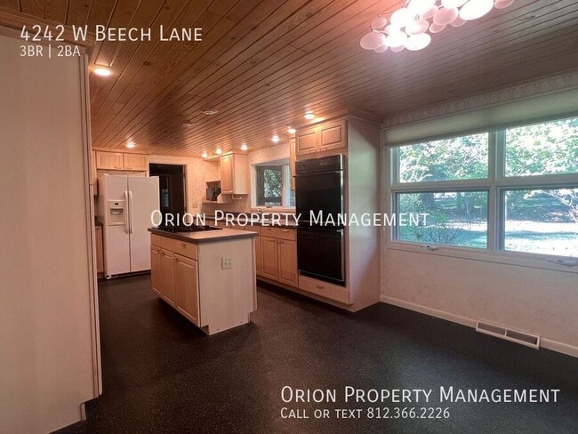 Building Photo - 4242 W Beech Ln
