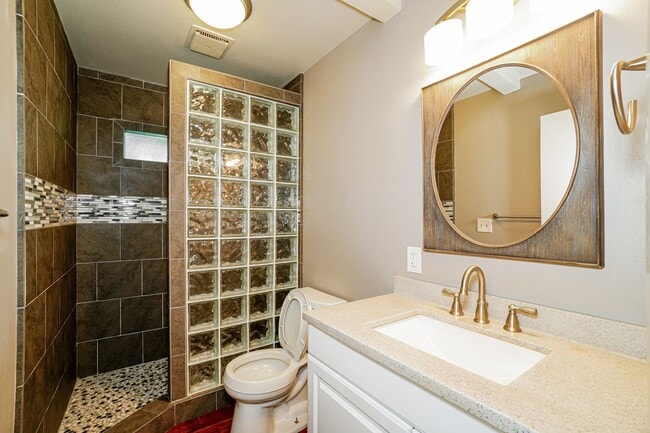 Building Photo - Charming Lincoln Village West 3BD Home with Spacious Corner Lot