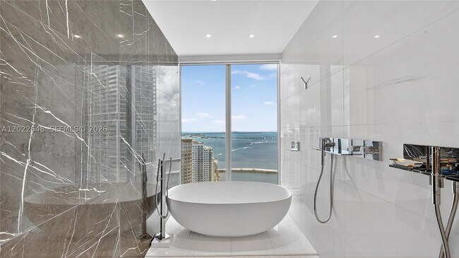 Building Photo - 300 S Biscayne Blvd
