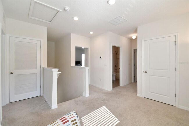 Building Photo - 8258 Pelican Reed Cir