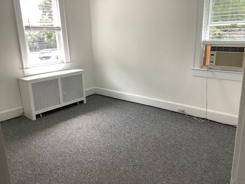 Bedroom - 290 Bruce Park Ave