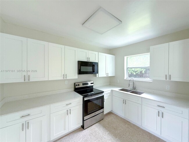 Building Photo - 1141 NE 154th Terrace