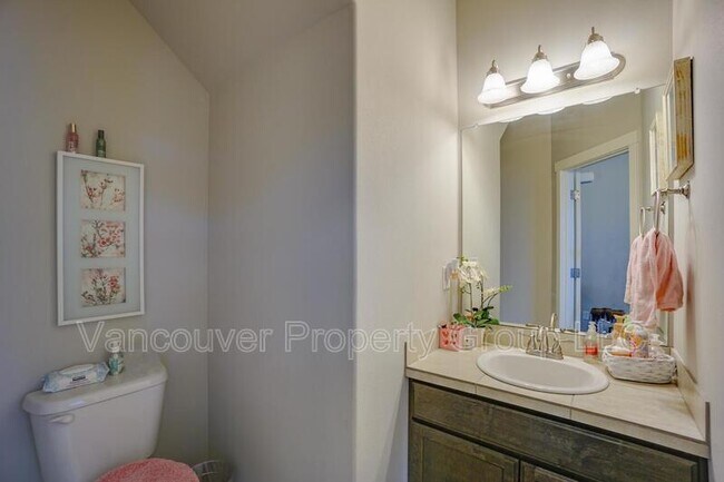 Building Photo - 14303 NE 107th St