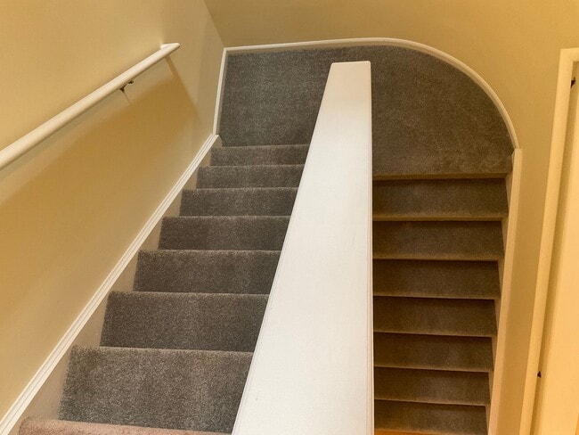 Building Photo - Luxury Townhouse at Camden Pines