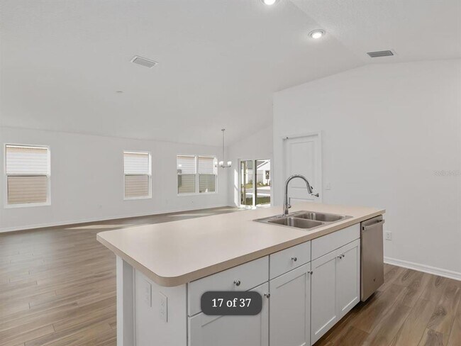 Building Photo - 7660 Cheryl Ct