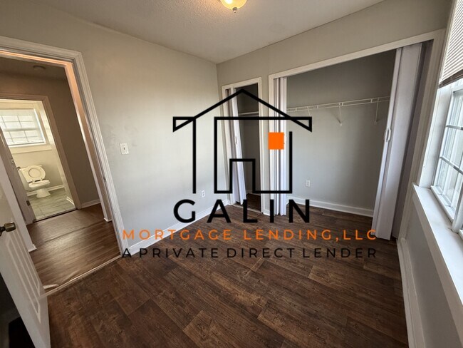 Building Photo - 1005 Amaranth Ave